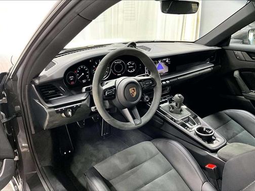 2024 Porsche 911 Carrera GTS