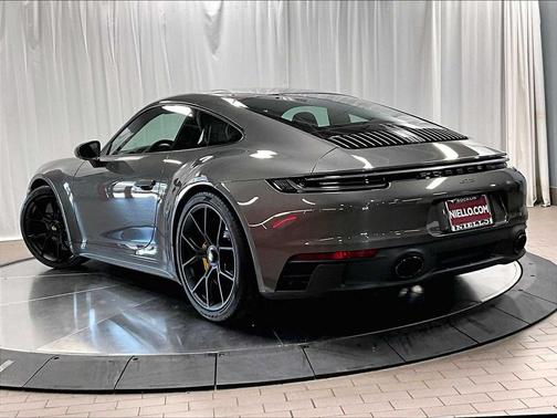 2024 Porsche 911 Carrera GTS