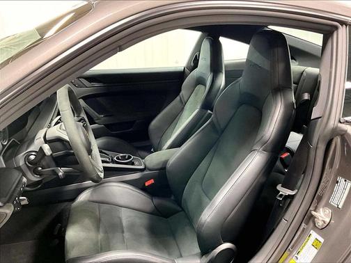 2024 Porsche 911 Carrera GTS