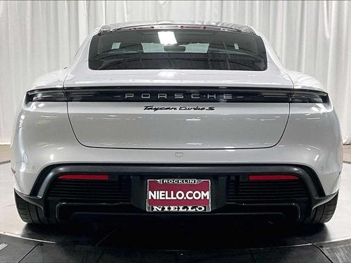 2022 Porsche Taycan Turbo S