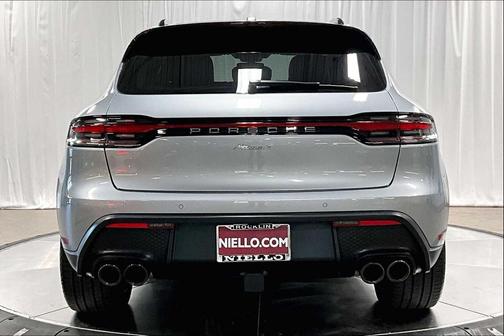 2025 Porsche Macan AWD