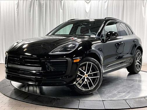 2025 Porsche Macan AWD