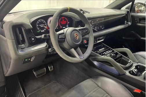 2024 Porsche Cayenne Turbo GT