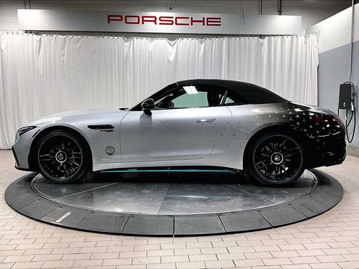 2024 Mercedes-Benz AMG SL 63 Base