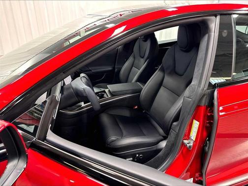 RED 2023 Tesla Model S AWD