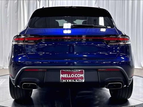 GENTIAN BLUE 2026 Porsche Macan Macan