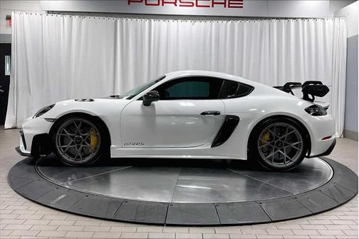 2024 Porsche 718 Cayman GT4 RS