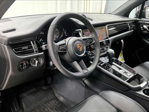 2026 Porsche Macan Macan S