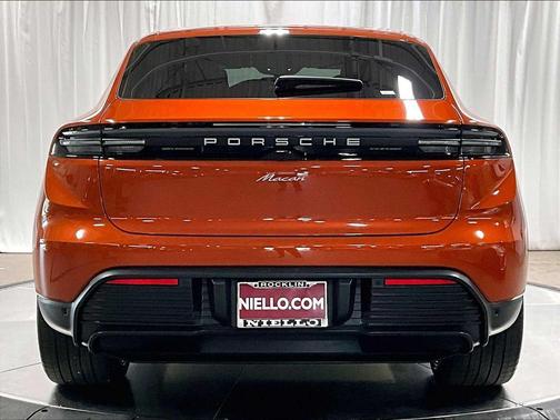 2025 Porsche Macan Electric