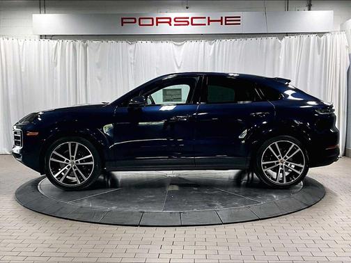 ALGARVE BLUE 2026 Porsche Cayenne Cayenne