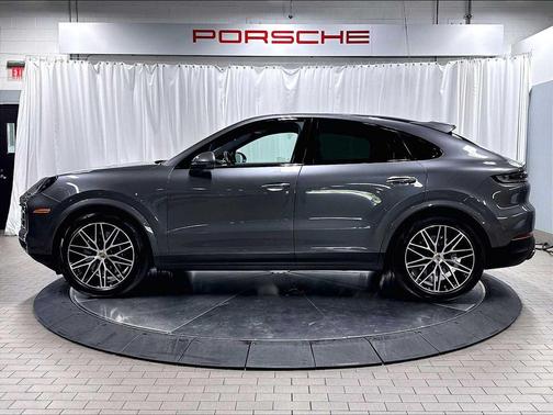 Quartzite Grey Metallic 2025 Porsche Cayenne Cayenne
