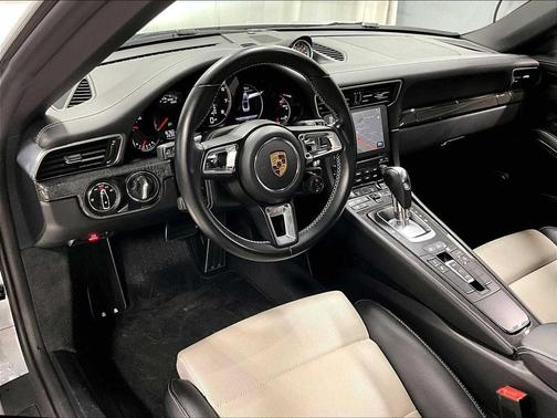 2018 Porsche 911 Turbo