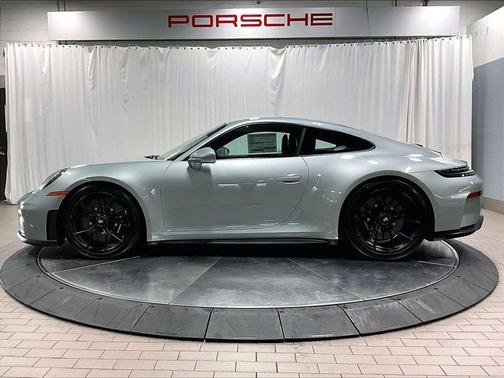 2026 Porsche 911 GT3 w/Touring Package