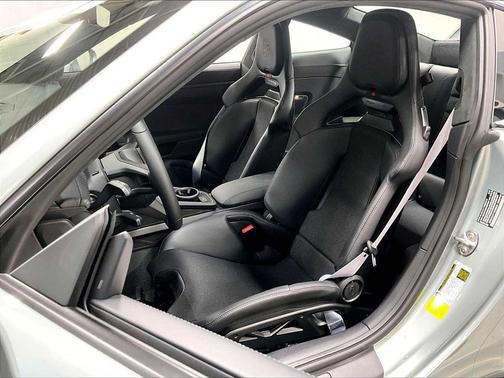 2026 Porsche 911 GT3 w/Touring Package