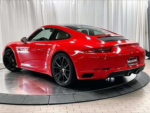 2017 Porsche 911 Carrera 4S