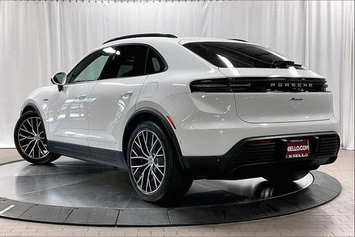 2025 Porsche Macan Electric