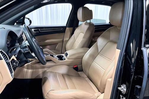 2023 Porsche Cayenne Cayenne