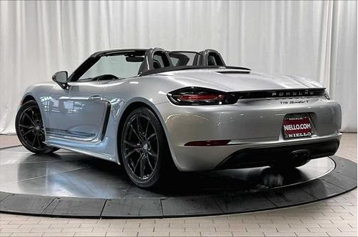 2023 Porsche 718 Boxster T