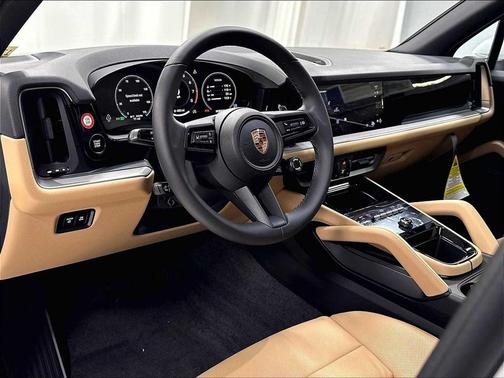 CARRARA WHITE 2026 Porsche Cayenne Cayenne
