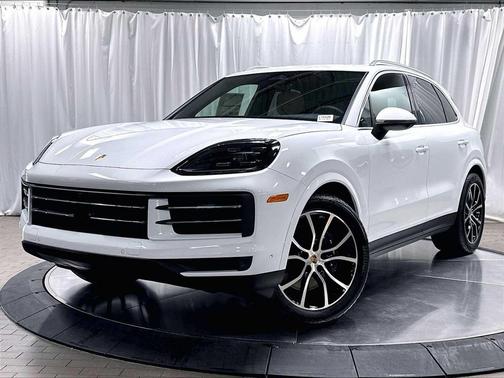 CARRARA WHITE 2026 Porsche Cayenne Cayenne