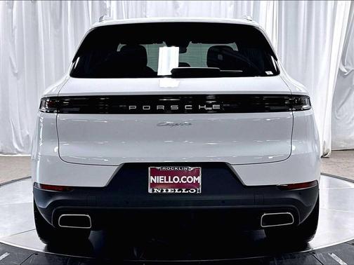 CARRARA WHITE 2026 Porsche Cayenne Cayenne