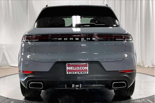2024 Porsche Cayenne