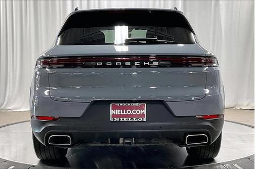 2024 Porsche Cayenne