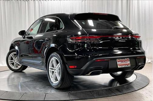 2024 Porsche Macan Base