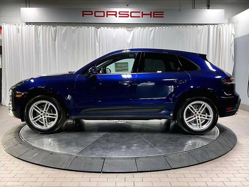 2026 Porsche Macan AWD