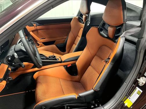 2024 Porsche 911 S/T