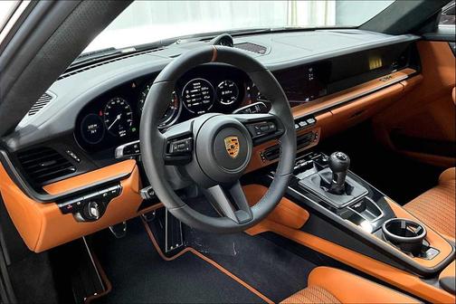 2024 Porsche 911 S/T