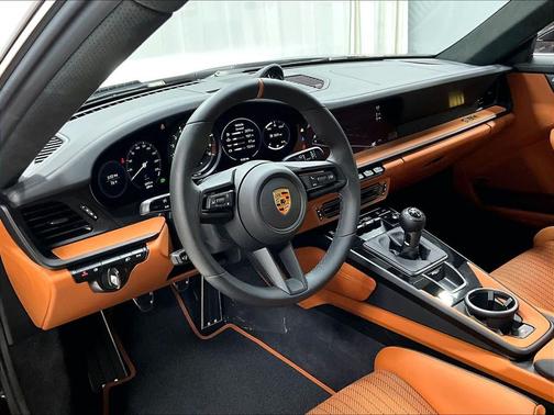 2024 Porsche 911 S/T