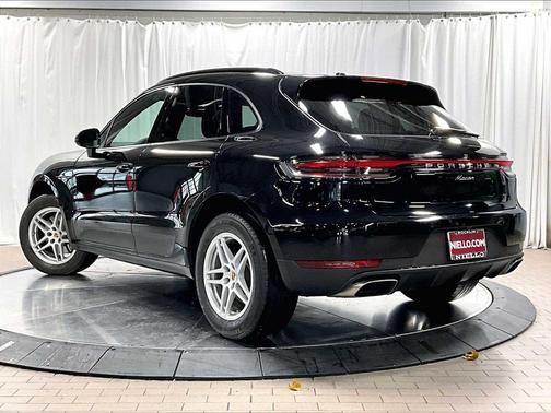 2021 Porsche Macan AWD