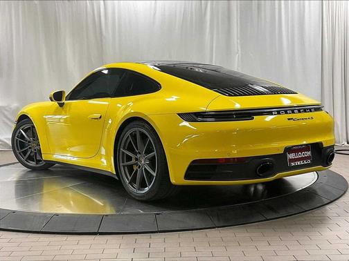 2022 Porsche 911 Carrera 4S
