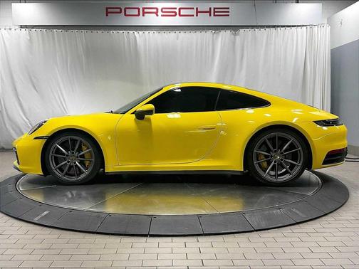 2022 Porsche 911 Carrera 4S