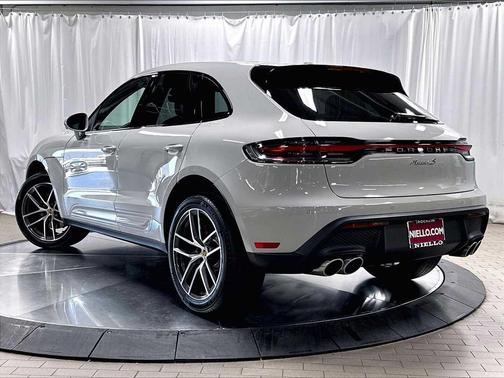 Chalk 2026 Porsche Macan Macan