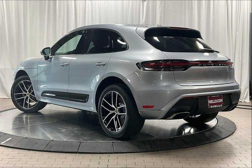 2025 Porsche Macan AWD