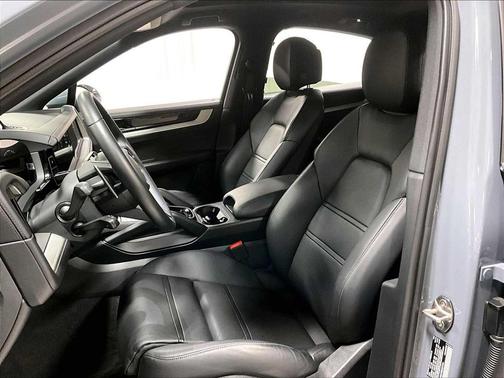 2025 Porsche Cayenne Cayenne