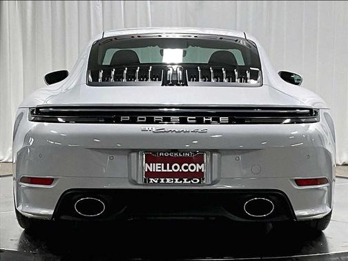 2026 Porsche 911 Carrera 4S