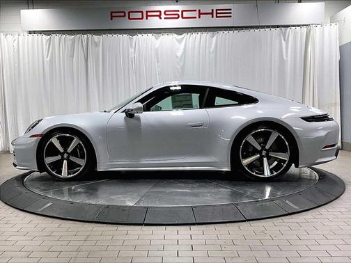 2026 Porsche 911 Carrera 4S