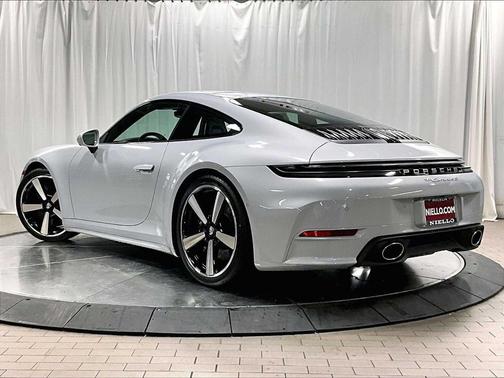 2026 Porsche 911 Carrera 4S