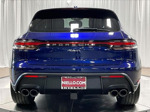 2025 Porsche Macan AWD