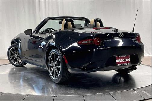 2016 Mazda MX-5 Miata Grand Touring