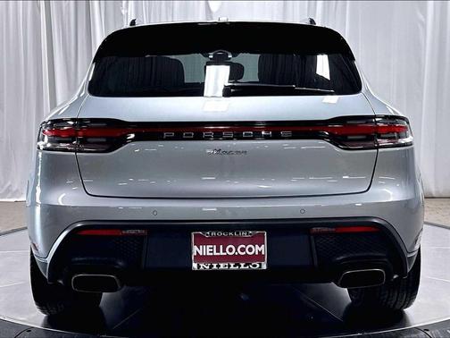 Dolomite Silver Metallic 2023 Porsche Macan Macan