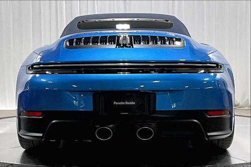 2025 Porsche 911 Carrera 4 GTS