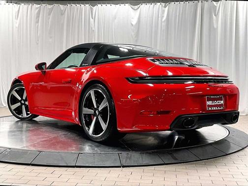 2026 Porsche 911 Targa 4S