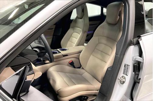 2025 Porsche Taycan