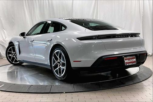 2025 Porsche Taycan