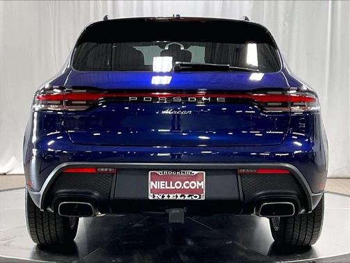 2025 Porsche Macan AWD