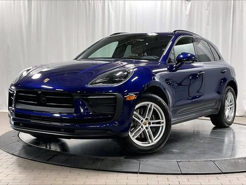 2025 Porsche Macan AWD